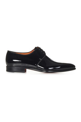 black-laced-flat-shoes