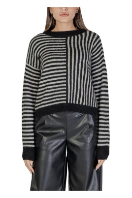 striped-knit-jumper