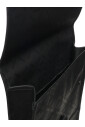 sac-a-dos-noir-avec-fermeture-a-mousqueton