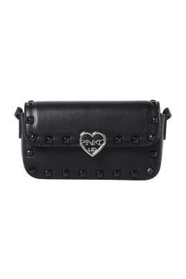 sac-bandouliere-cloute-avec-logo-coeur