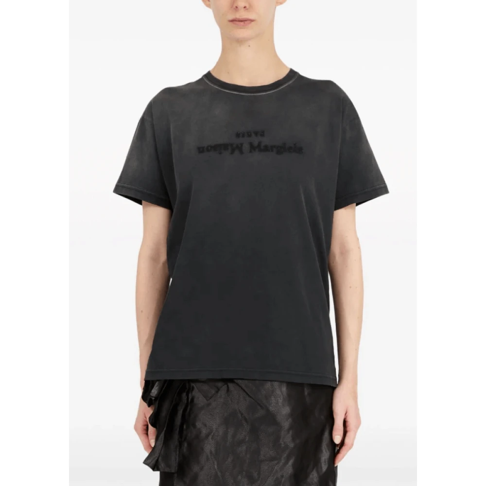 Maison Margiela T-shirt met Distressed Logo Print Black Dames