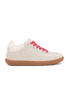beige-sneakers-for-women-aw25