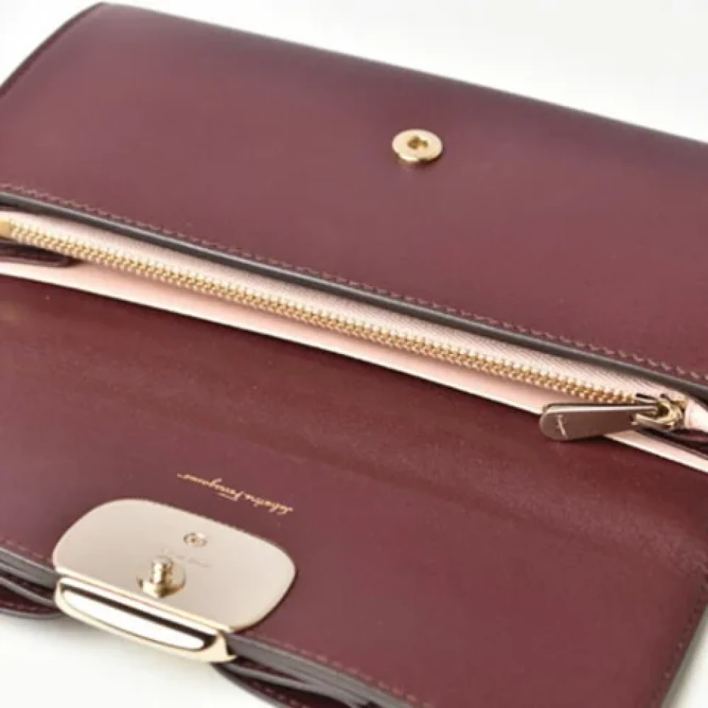 Salvatore Ferragamo Pre-owned Leather wallets Brown Dames