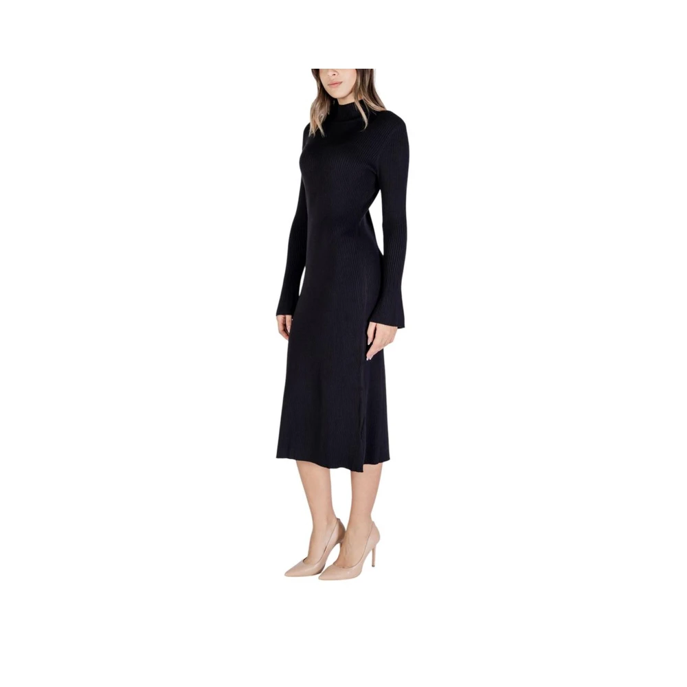 Sandro Ferrone Elegante Zwarte Viscosemix Jurk Black Dames
