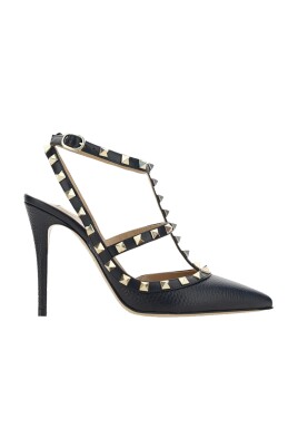 escarpins-noirs-avec-detail-rockstud