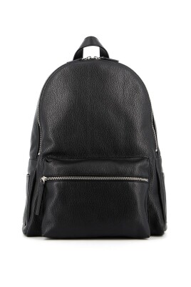 black-hammered-leather-backpack