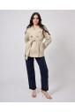 beige-trenchcoat-met-riem