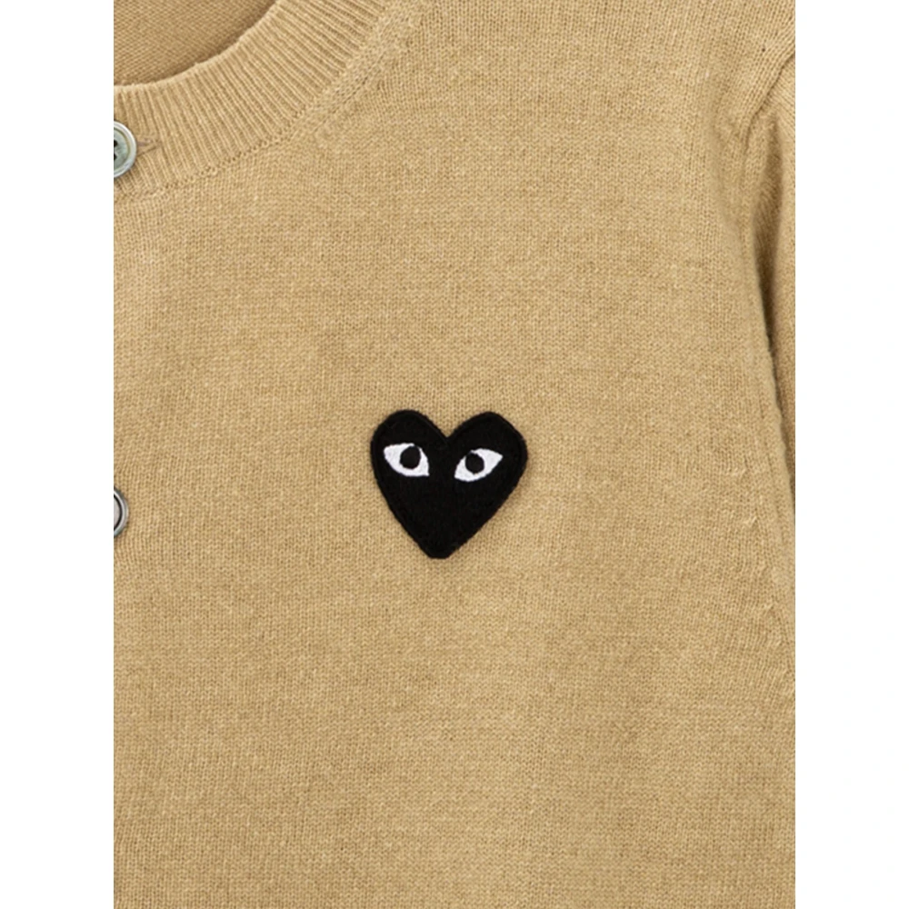Comme des Garçons Play Logo Cardigan in Light Camel Beige Dames