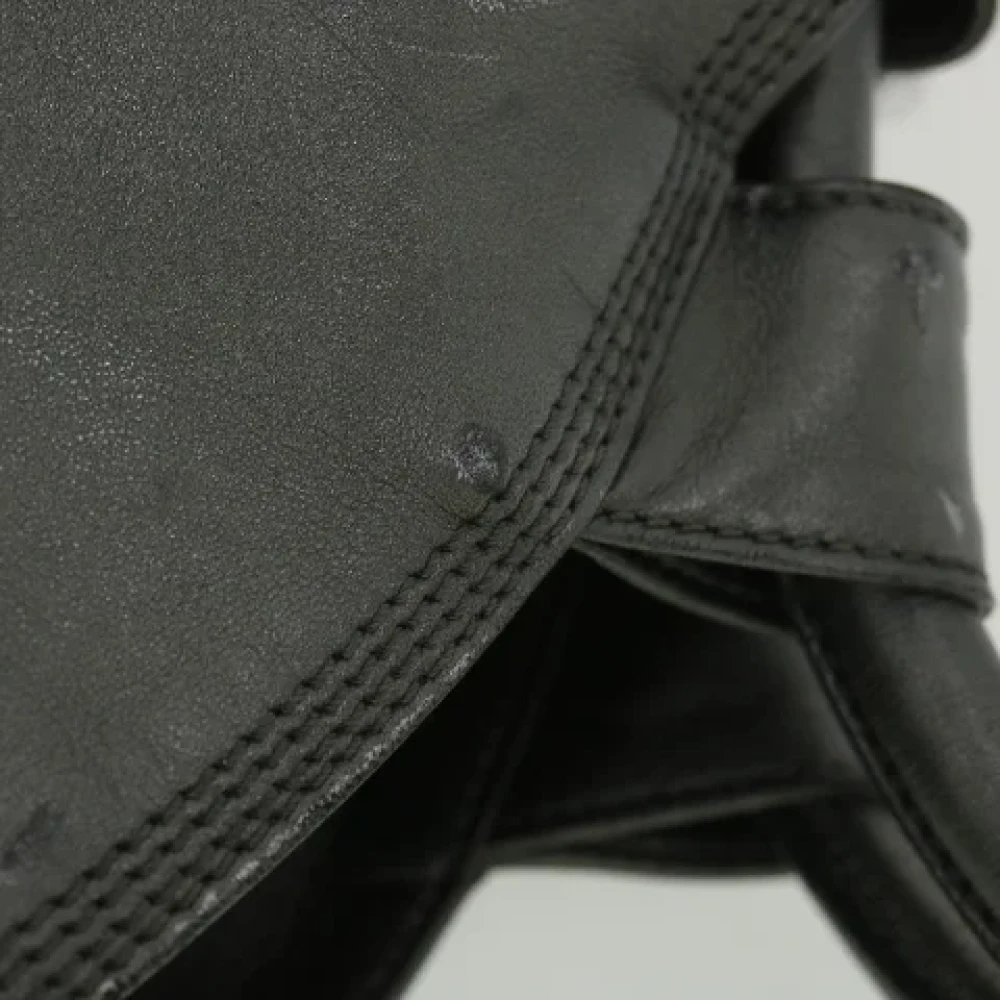 Loewe Pre-owned Leather handbags Gray Dames