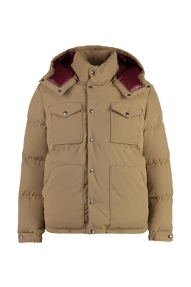 veste-beige-pour-des-aventures-stylees