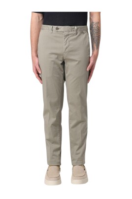 casual-chinos