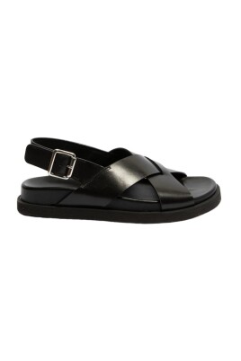 black-leather-sandal-with-buckle-strap