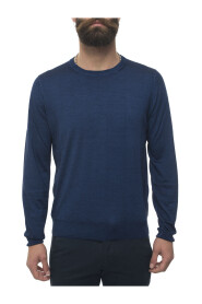 Round-neck pullover