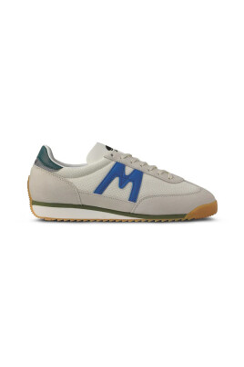 retrostil-sneakers-med-modern-komfort