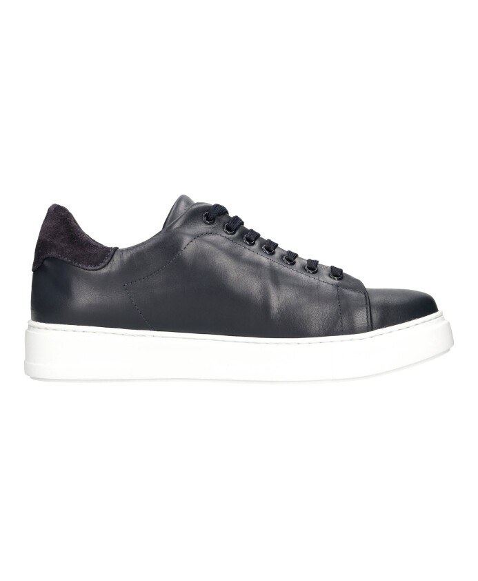 baskets-bleues