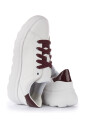 white-womens-sneaker-with-breathable-cushioning