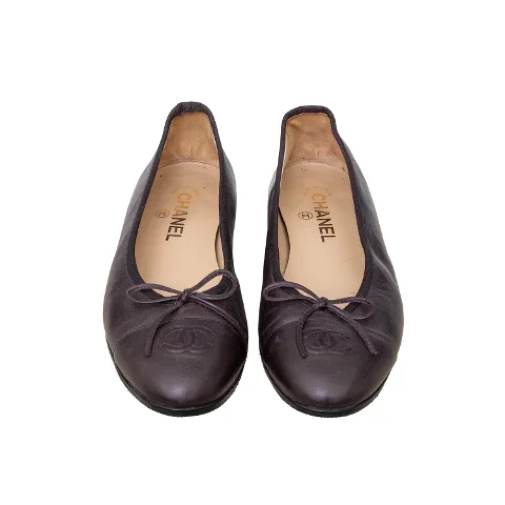 Chanel Vintage Pre-owned Leather flats Red Dames