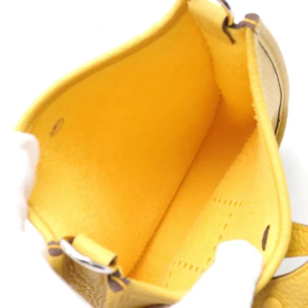 Hermès Vintage Pre-owned Leather shoulder-bags Yellow Dames