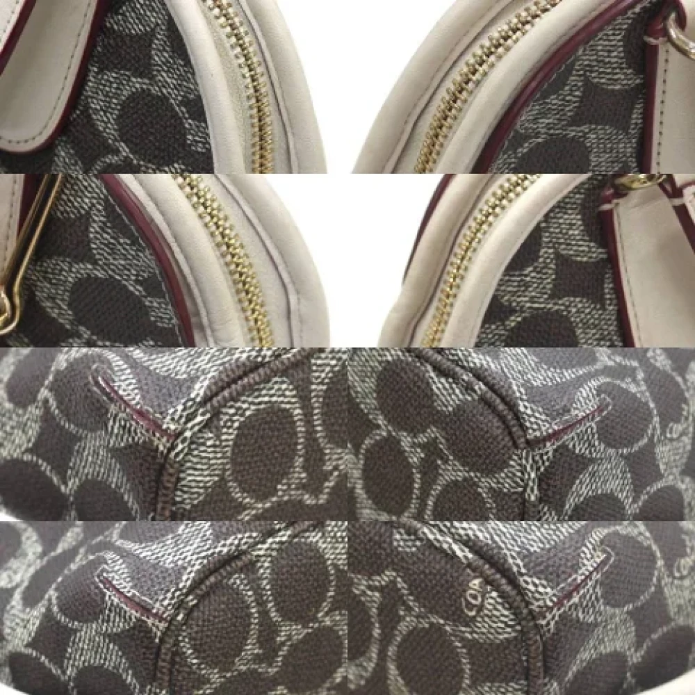 Coach Pre-owned Fabric handbags Brown Dames