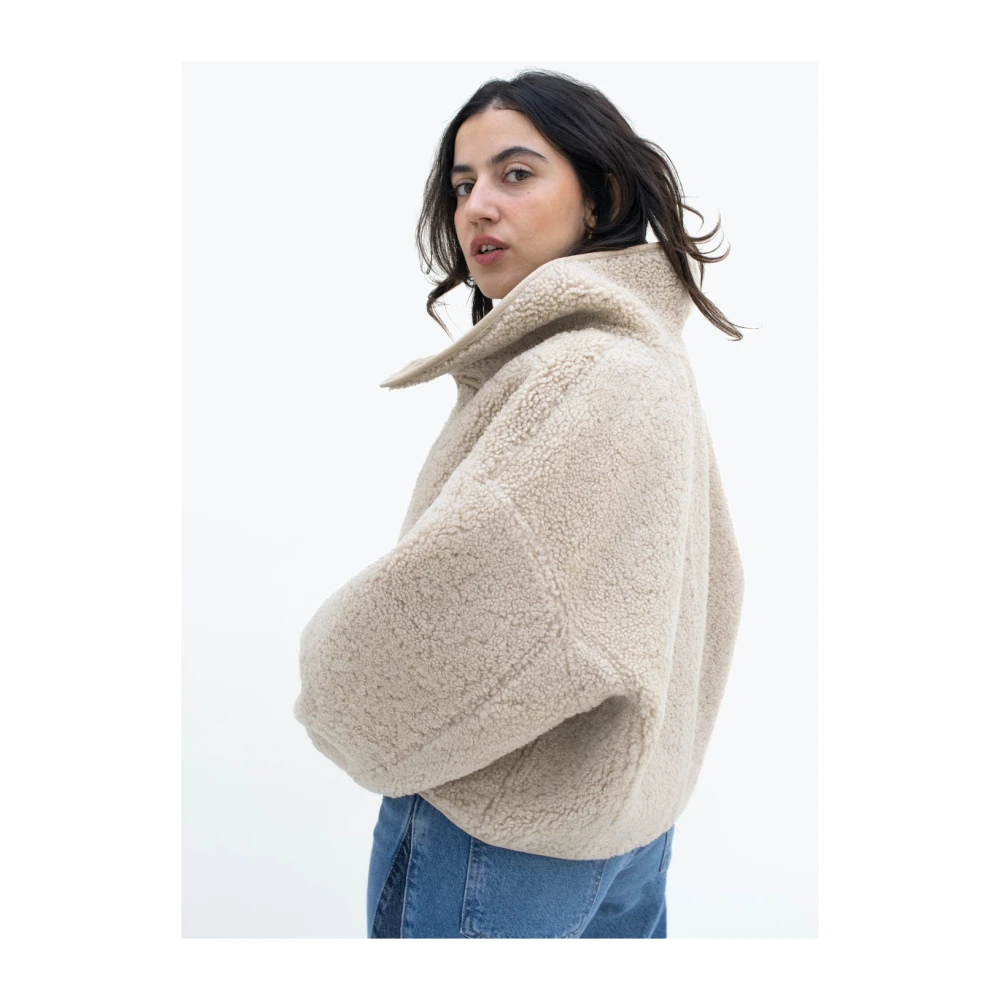 Just Things we Like Aimi Omkeerbare Shearling Jas Beige Dames