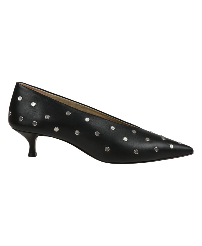 chaussures-a-talons-chatons-en-cuir-noir-avec-clous
