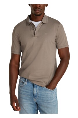 polo-marron-avec-fermeture-a-bouton