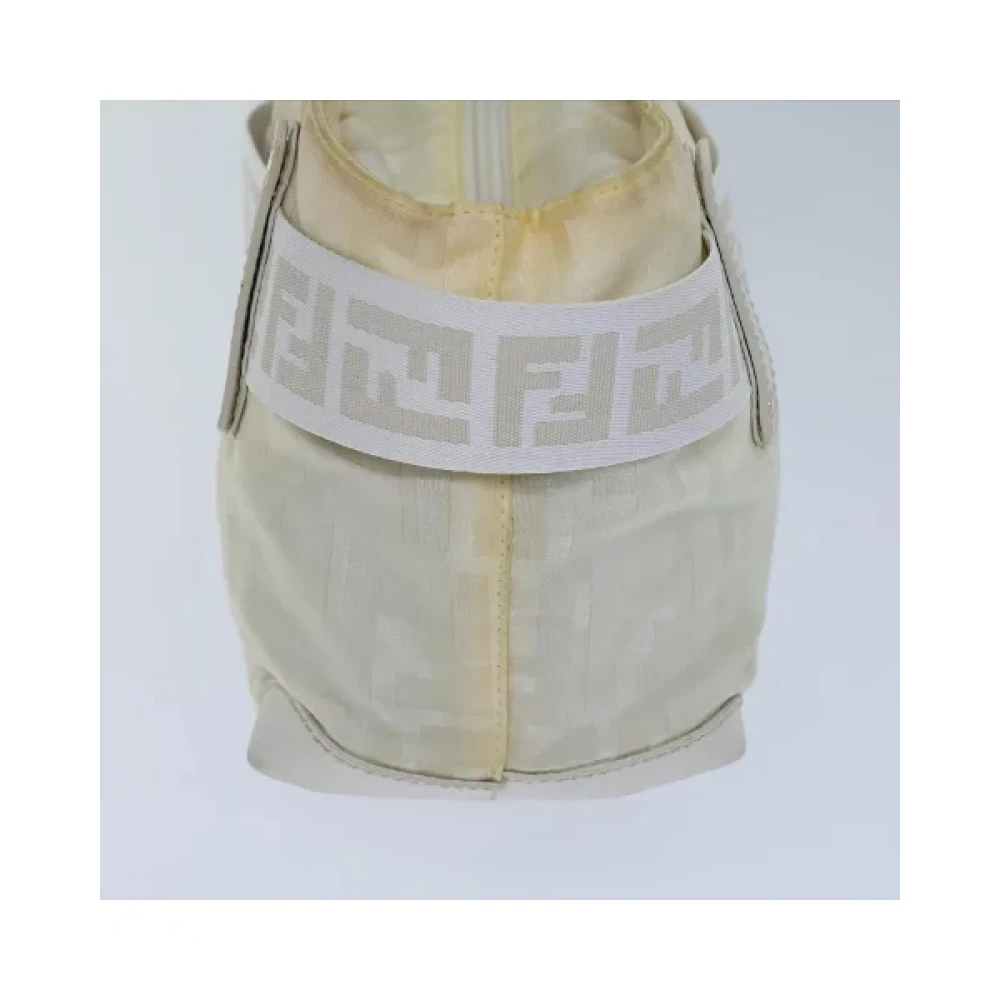 Fendi Vintage Pre-owned Nylon handbags White Dames
