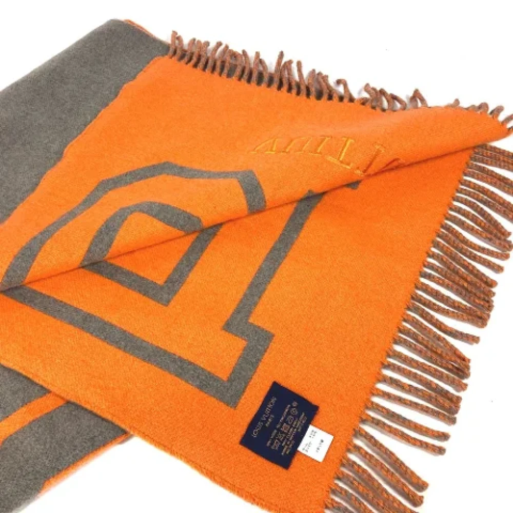 Louis Vuitton Vintage Pre-owned Cashmere scarves Gray Dames