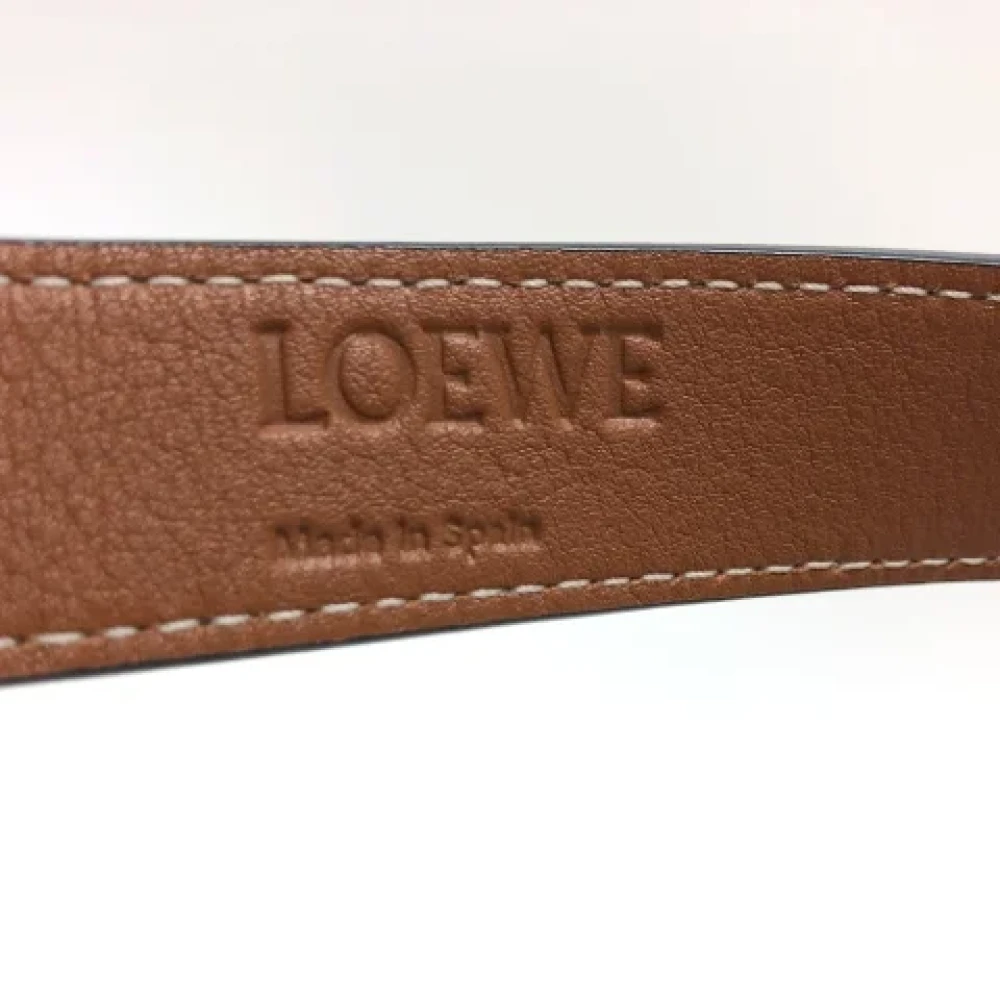 Loewe Pre-owned Fabric handbags Beige Dames