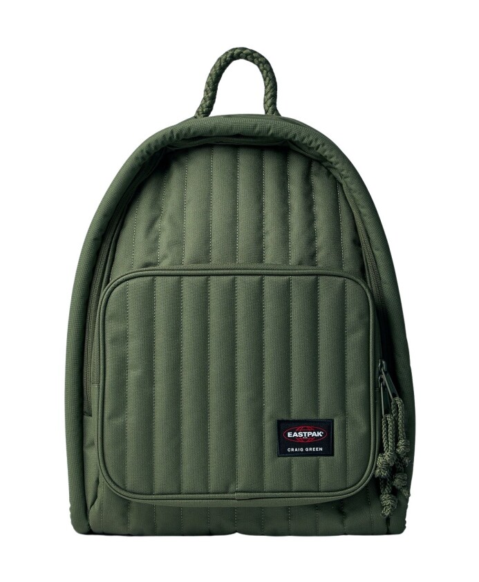 sac-a-dos-matelasse-avec-patch-logo