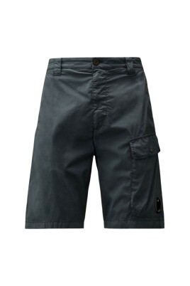 bermuda-shorts-with-flap-pocket