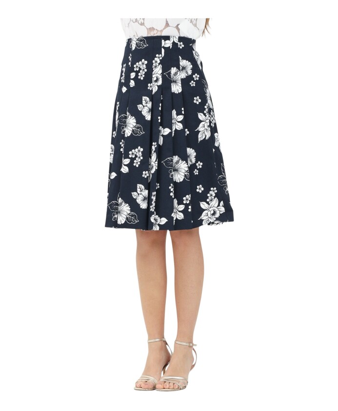jupe-midi-bleue-florale-elegante-printemps
