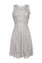 robe-de-soiree-a-sequins-argentes-scintillants