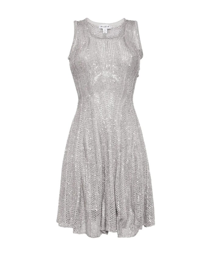 robe-de-soiree-a-sequins-argentes-scintillants