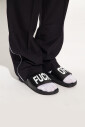 slippers-en-caoutchouc-noir