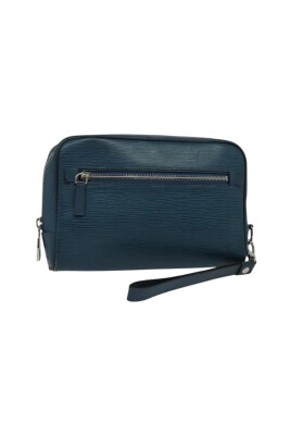 pre-owned-leather-clutches