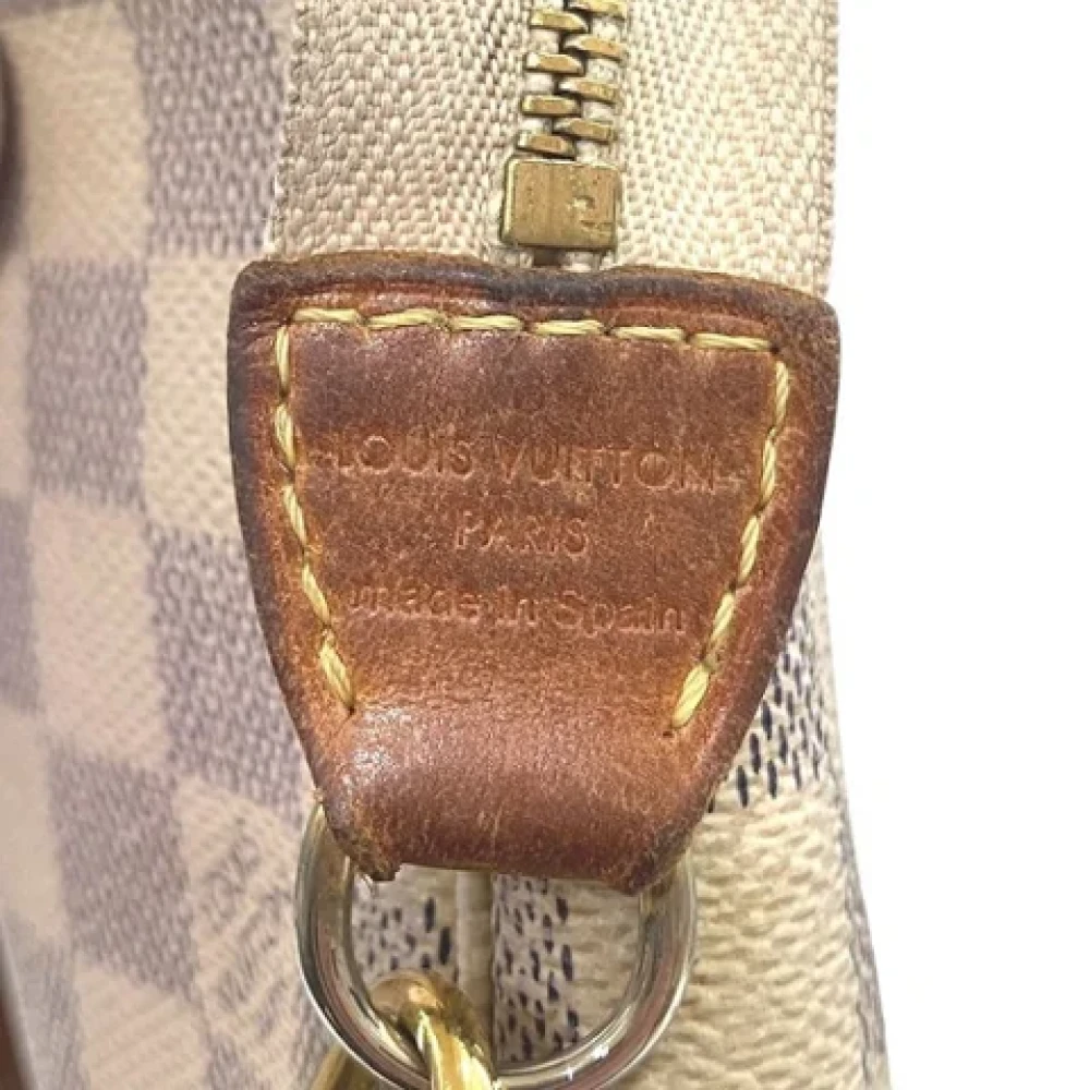 Louis Vuitton Vintage Pre-owned Canvas clutches White Dames