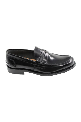 black-hand-stitched-leather-flat-shoes
