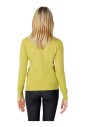 pull-a-col-roule-vert-automne-hiver-femme