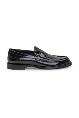 leather-loafers-with-patent-effect