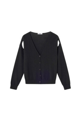 black-sweater-with-coucou-jumper-style