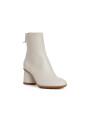 witte-leren-enkellaarzen-elegante-stijl