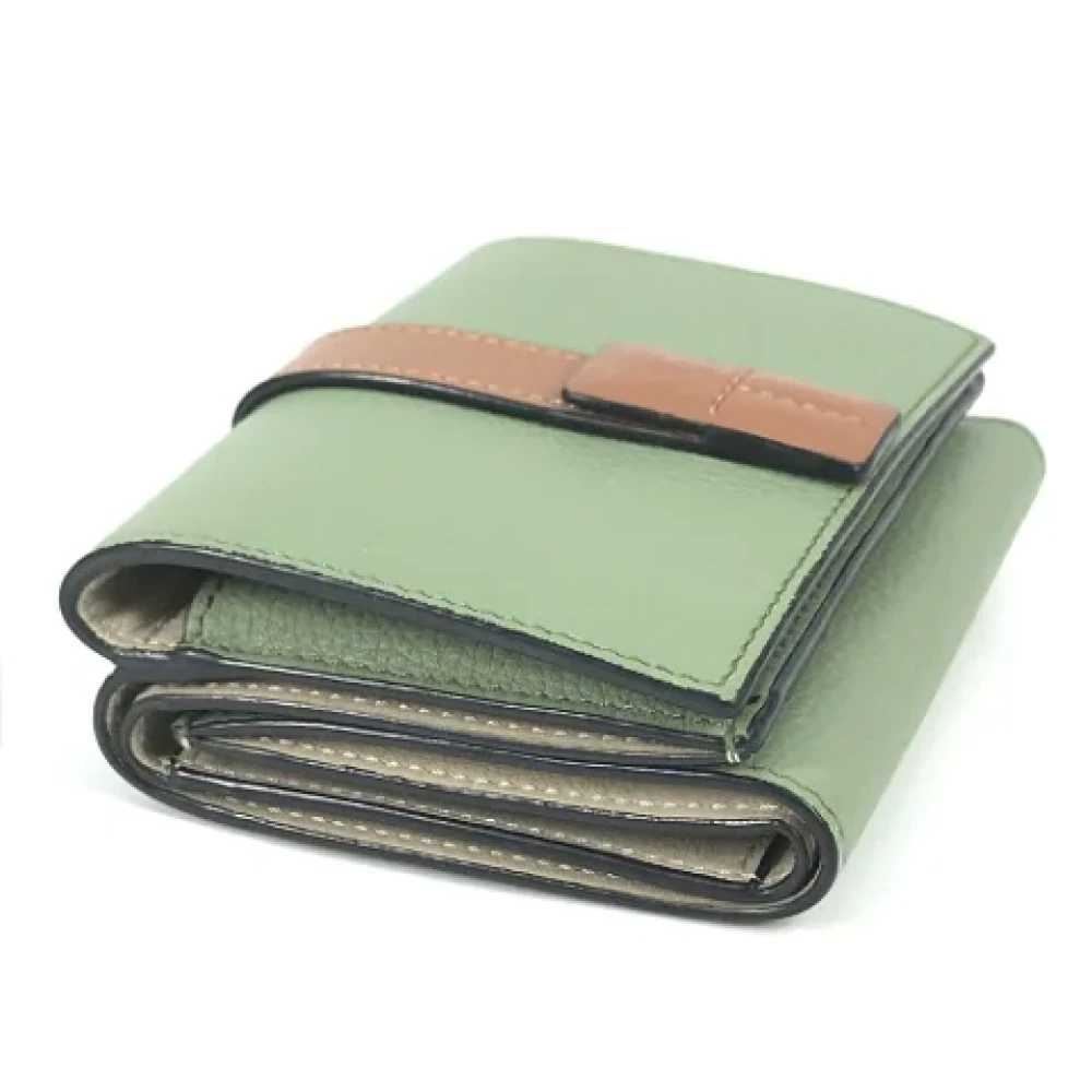 Loewe Pre-owned Leather wallets Green Dames