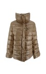 manteau-bouffant-camel-avec-crochet