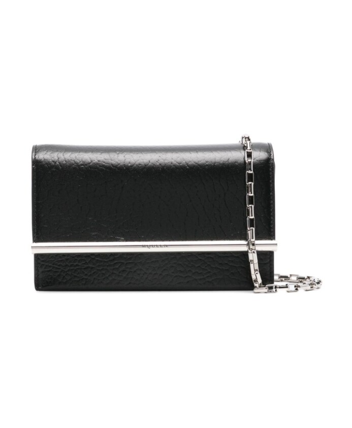 black-shoulder-bag-with-card-slot