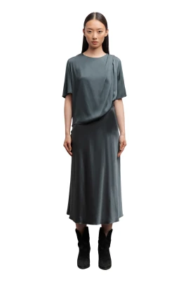 Zuri silke tee