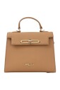 beige-middelgrote-handtas-met-gouden-sluiting