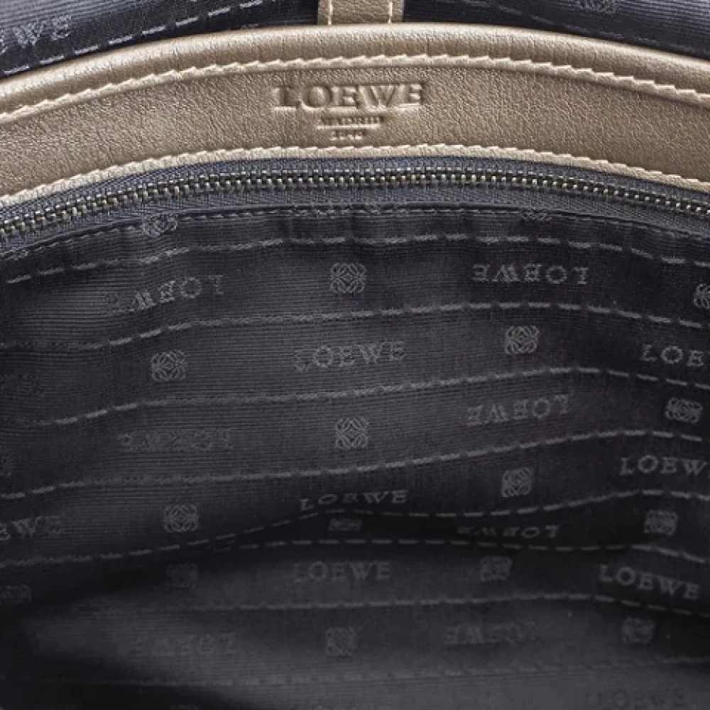 Loewe Pre-owned Leather shoulder-bags Brown Dames