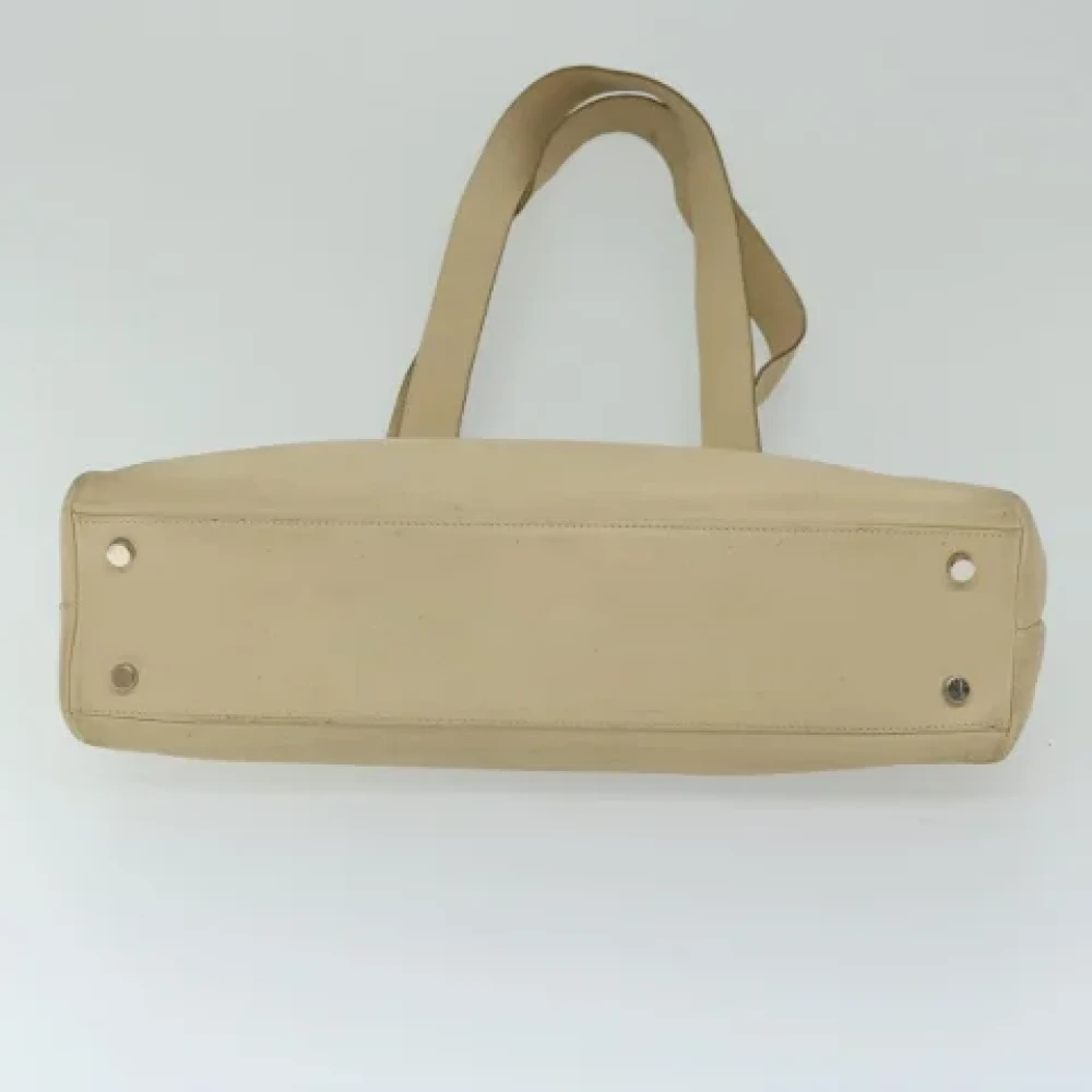 Salvatore Ferragamo Pre-owned Leather shoulder-bags Beige Dames