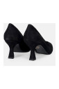 escarpins-en-daim-noir-a-talons
